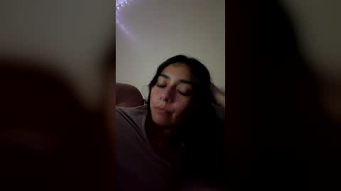 tristianmarie online show from 4, 7, 2026