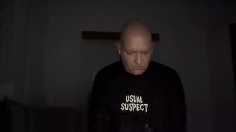 Snapshot of tritonspace chatting on 16, 9, 2025 Triton online show from 16, 9, 2025