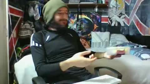 Snapshot of trizquelmen chatting on 26, 3, 2026 Andrew online show from 26, 3, 2026