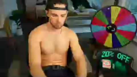 Snapshot of troy_greenxo chatting on 8, 7, 2026 Troy Green online show from 8, 7, 2026