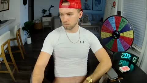 Snapshot of troy_greenxo chatting on 14, 7, 2026 Troy Green online show from 14, 7, 2026