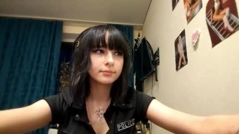 Poly online show from 27, 2, 2026