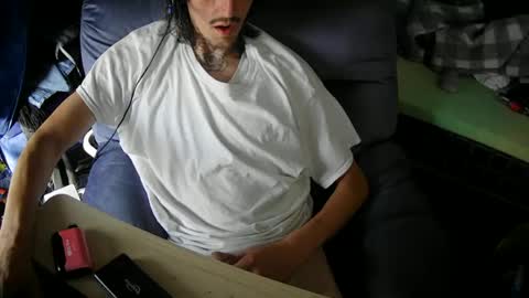 Snapshot of truewoodpecker chatting on 15, 9, 2025 truewoodpecker online show from 15, 9, 2025