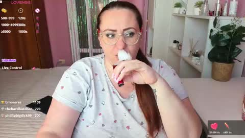 Adelle online show from 7, 3, 2025