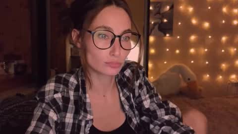 Snapshot of trying2fit chatting on 23, 9, 2025 trying2fit online show from 23, 9, 2025