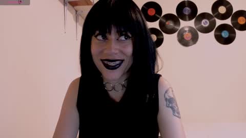 Cait online show from 7, 10, 2025