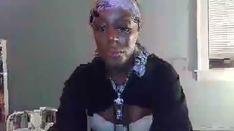 Amber White online show from 13, 1, 2026