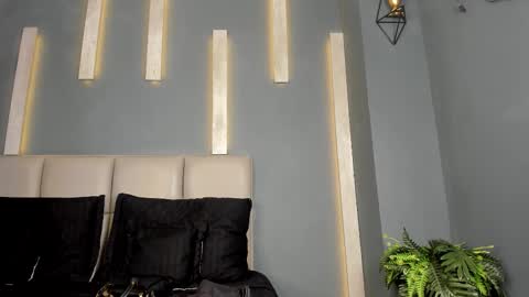  C H L O E online show from 16, 3, 2026