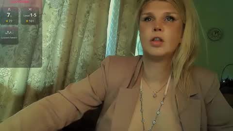 Snapshot of tspostophere chatting on 13, 9, 2025 Annika online show from 13, 9, 2025