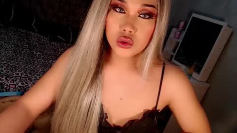 Snapshot of tsscarlett_xx chatting on 9, 10, 2025 jayvie online show from 9, 10, 2025