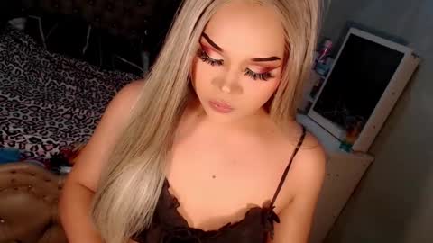 Snapshot of tsscarlett_xx chatting on 12, 10, 2025 jayvie online show from 12, 10, 2025