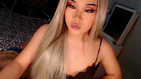 Snapshot of tsscarlett_xx chatting on 13, 10, 2025 jayvie online show from 13, 10, 2025