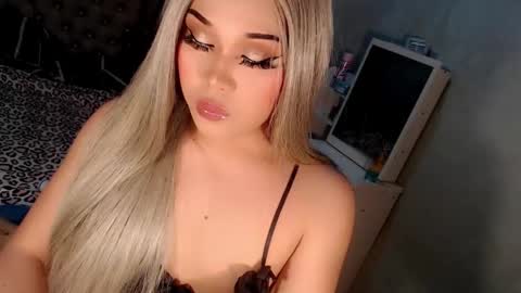 Snapshot of tsscarlett_xx chatting on 14, 10, 2025 jayvie online show from 14, 10, 2025