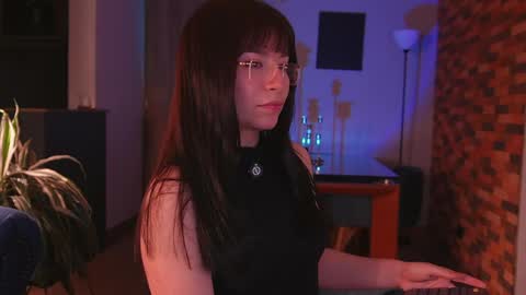 Tsuky online show from 30, 4, 2026