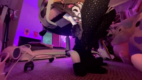 MOCHI NEXT DOOR online show from 23, 1, 2025