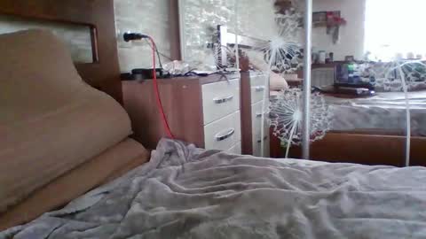 too big online show from 23, 9, 2025