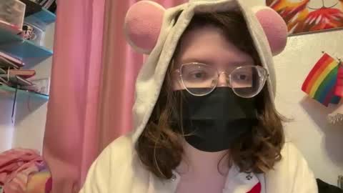 Snapshot of tulipisnotaperson chatting on 2, 2, 2026 Tulip online show from 2, 2, 2026