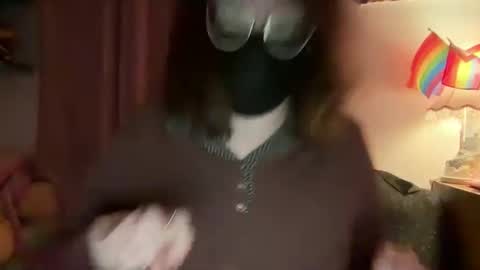 Snapshot of tulipisnotaperson chatting on 4, 2, 2026 Tulip online show from 4, 2, 2026