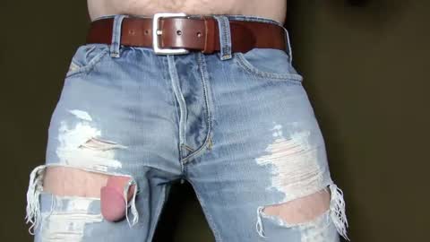 Snapshot of turquoise_metallic chatting on 7, 10, 2025 Phil Box online show from 7, 10, 2025