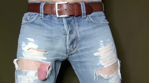 Snapshot of turquoise_metallic chatting on 13, 10, 2025 Phil Box online show from 13, 10, 2025