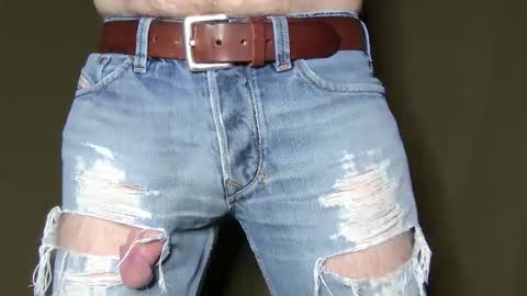 Snapshot of turquoise_metallic chatting on 19, 10, 2025 Phil Box online show from 19, 10, 2025