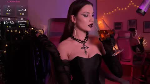 Snapshot of tv_miss chatting on 11, 9, 2025 Miss Veth online show from 11, 9, 2025