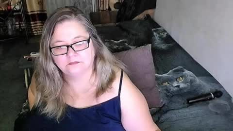 Lana online show from 30, 4, 2026