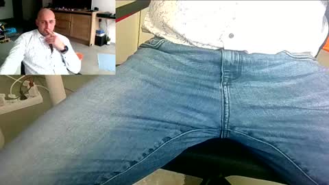 Snapshot of twardyidlugi chatting on 15, 12, 2024 twardyidlugi online show from 15, 12, 2024