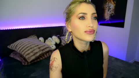 MayCarrey online show from 4, 2, 2025