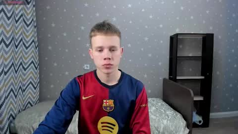 Snapshot of twelveeek chatting on 27, 11, 2025 Angus online show from 27, 11, 2025