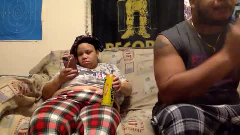 Twin and Lea online show from 5, 12, 2025