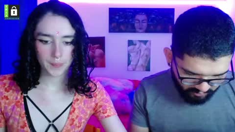 TwinFlamesXX online show from 7, 2, 2025