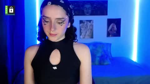 TwinFlamesXX online show from 6, 3, 2025