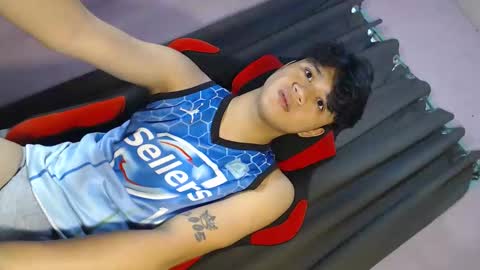 Snapshot of twink_blaze chatting on 6, 4, 2026 BLAZE online show from 6, 4, 2026