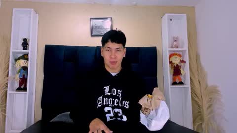 Snapshot of twink_bunny chatting on 7, 10, 2025 samu online show from 7, 10, 2025