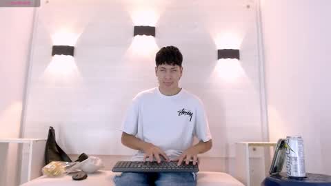 Snapshot of twink_bunny chatting on 12, 10, 2025 samu online show from 12, 10, 2025