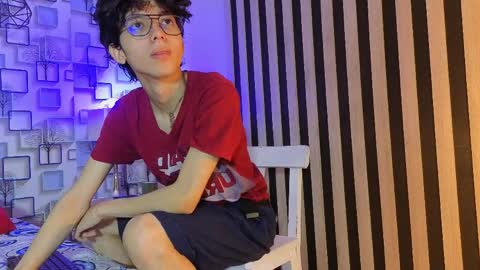 Sebastin online show from 9, 4, 2026
