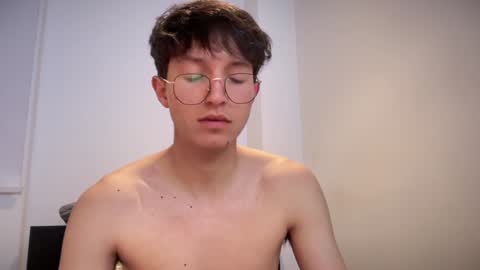 Santiago online show from 28, 1, 2025