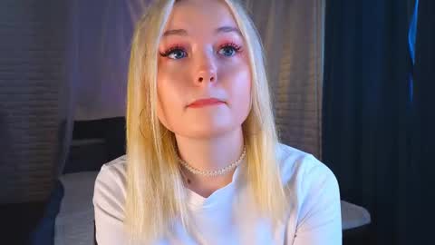 twinklefluff online show from 7, 3, 2025