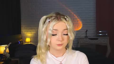 twinklefluff online show from 10, 9, 2025