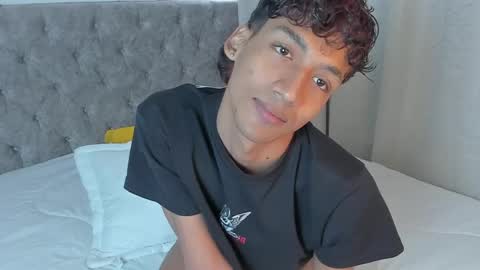 twinksboys_23 online show from 7, 5, 2026