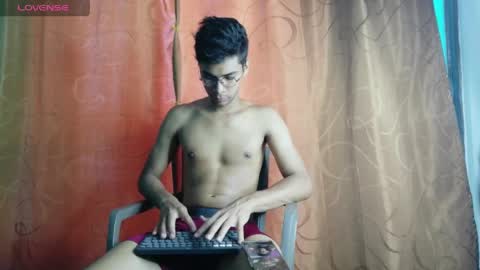twinksecrets_ online show from 9, 5, 2026