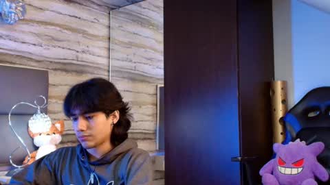 twinslovers_ online show from 18, 3, 2026