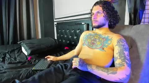 Clio  Tadeo online show from 4, 3, 2025