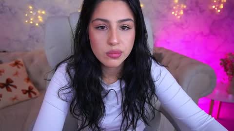 Snapshot of twix_ten chatting on 1, 4, 2026 twix_ten online show from 1, 4, 2026
