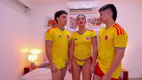 Sara LoenardNataly and Emilio online show from 24, 6, 2026
