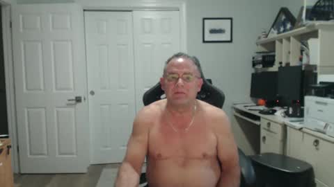 Twopeopleinlove online show from 14, 11, 2025