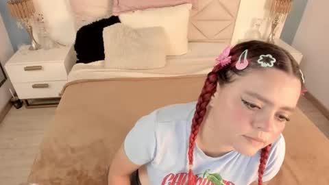 Twiggy online show from 24, 2, 2026