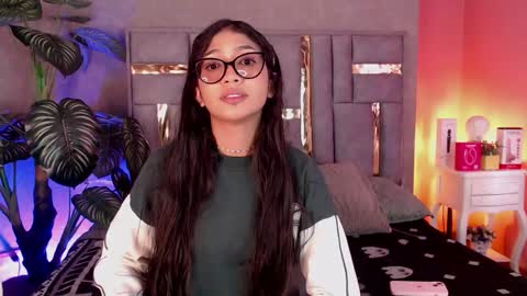 tyla_ks online show from 13, 9, 2025