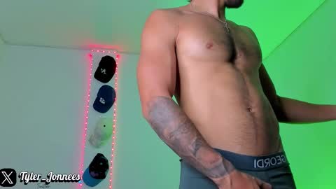 Tyler online show from 16, 12, 2025